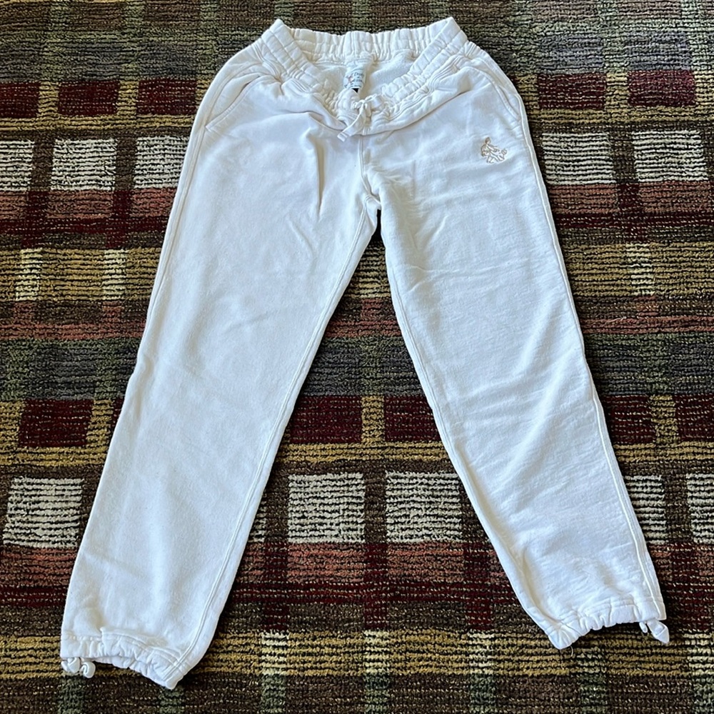 Aimee Leon Dore & Drake’s cream 100% Cotton Sweatpants sz M gently used
